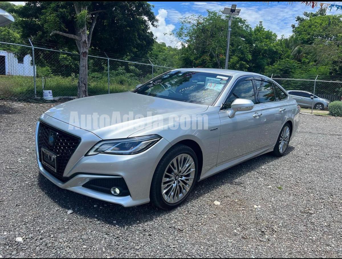 2019 Toyota Crown