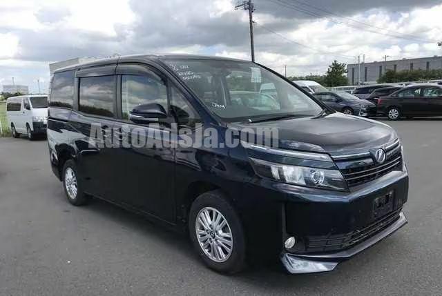 2014 Toyota Voxy