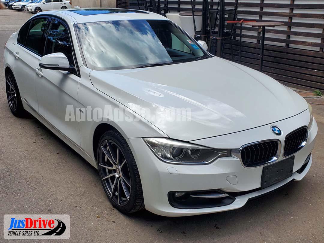 2012 BMW 320i