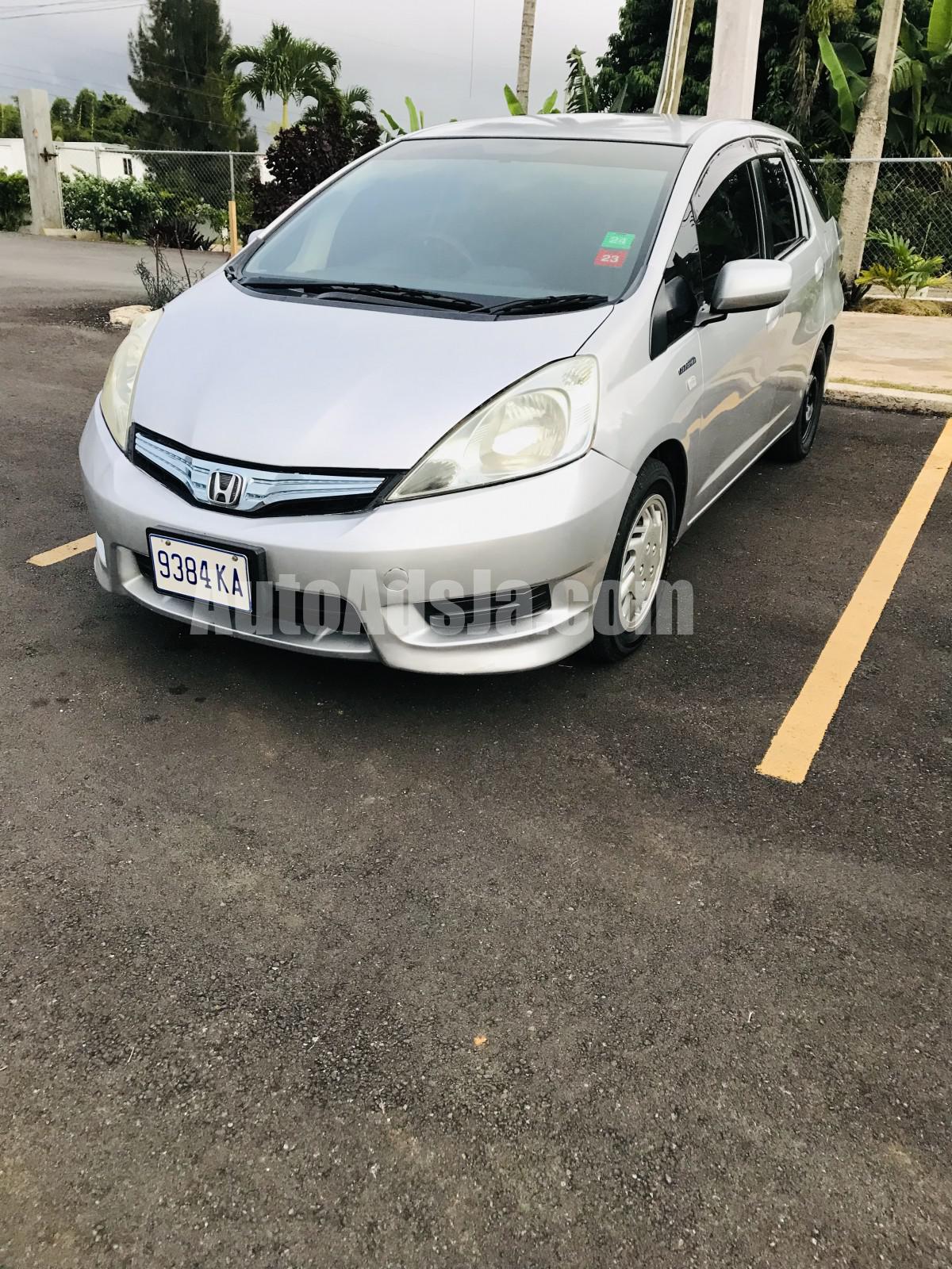 2013 Honda Fit Shuttle