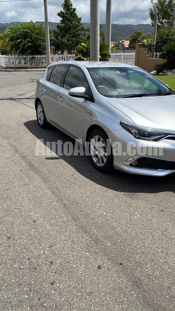2017 Toyota Auris