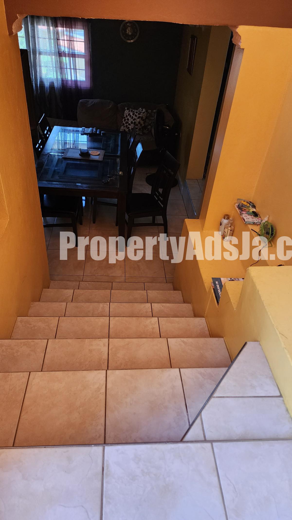 3 bed Apartment For Sale in LEAS FLAT RED HILLS, Kingston / St. Andrew, Jamaica