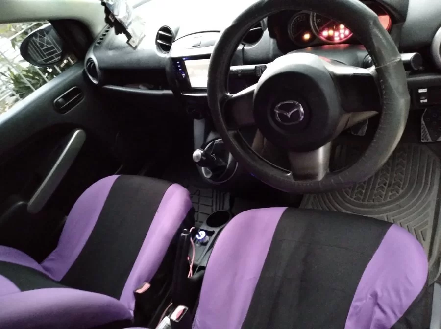 Standard Manual Mazda Demio