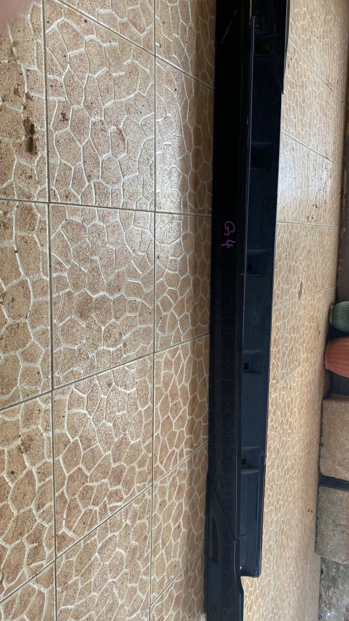 For Sale: Subaru Sideskirtings