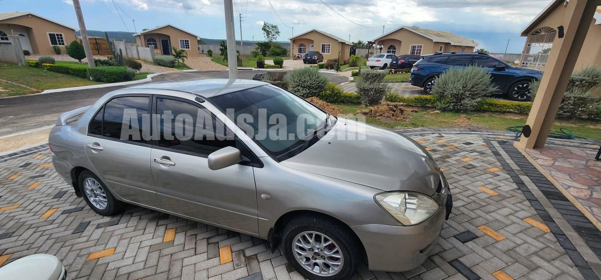 2005 Mitsubishi Lancer