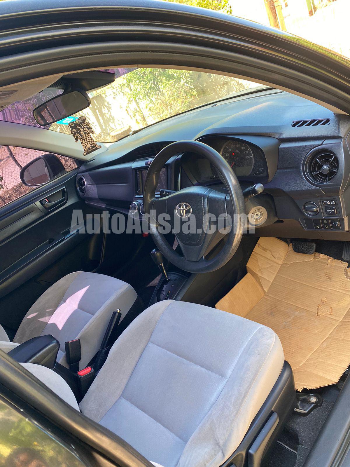 2015 Toyota Axio