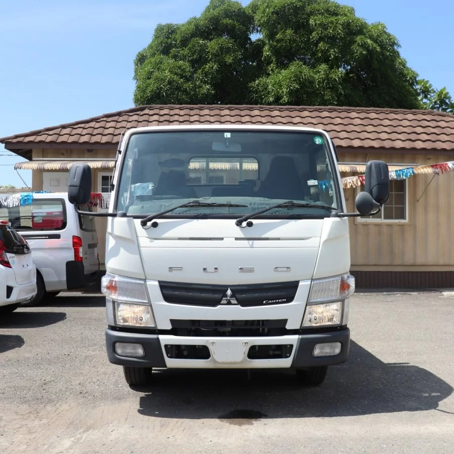 The 2014 Mitsubishi Canter Truck