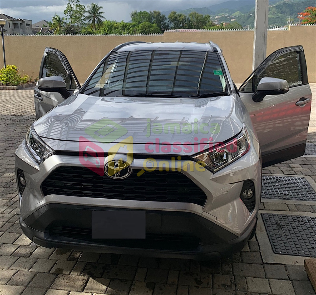 For Sale: TOYOTA RAV4 4WD 2020