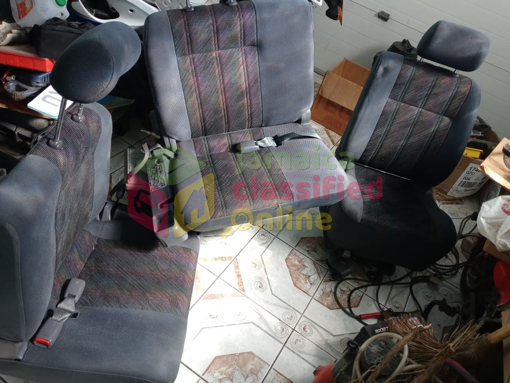 For Sale: Toyota Noah 2000 Seats (6 Pcs)