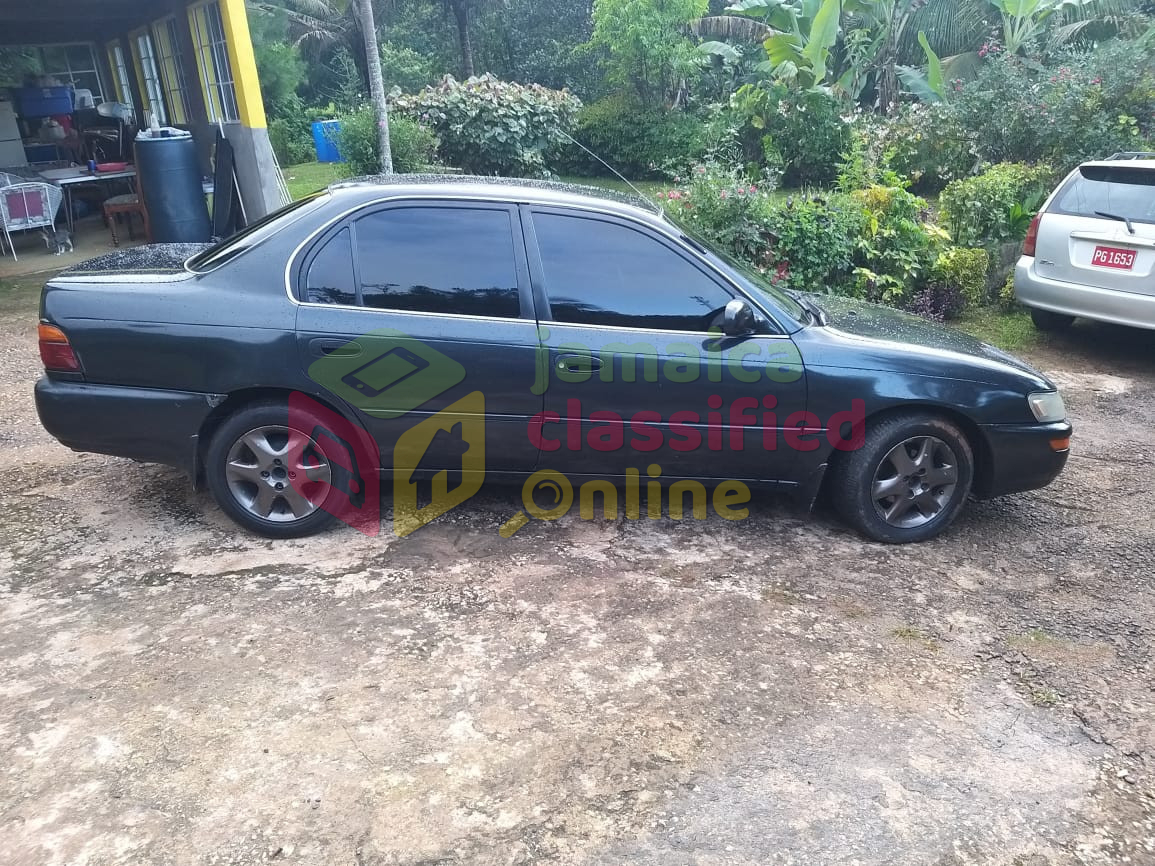 For Sale: Toyota Carolla 1993 Police Shape