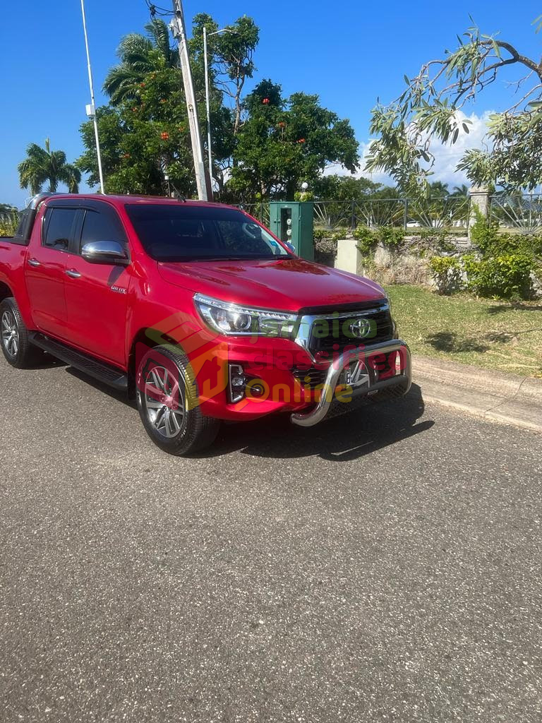 For Sale: TOYOTA HILUX PICKUP FOR SALE