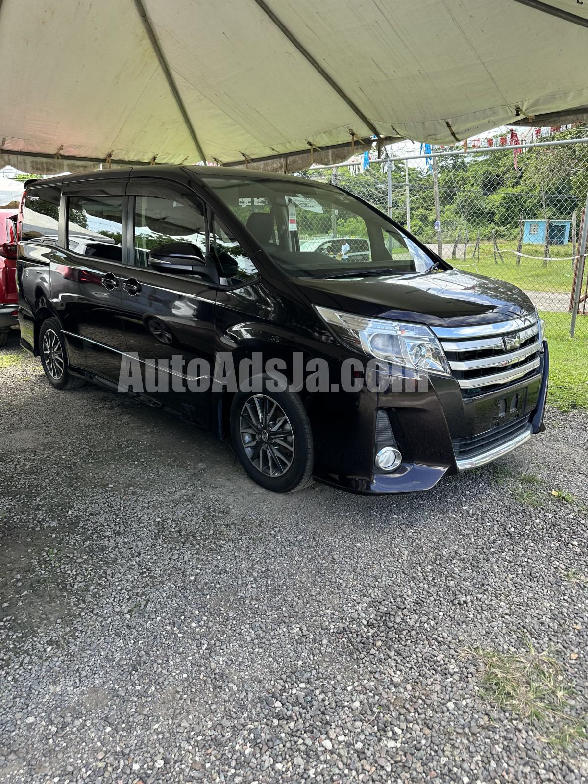 2014 Toyota Noah