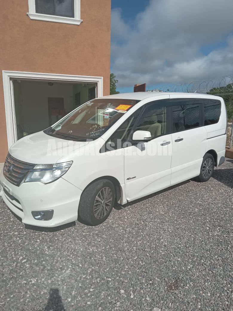 2014 Nissan Serena