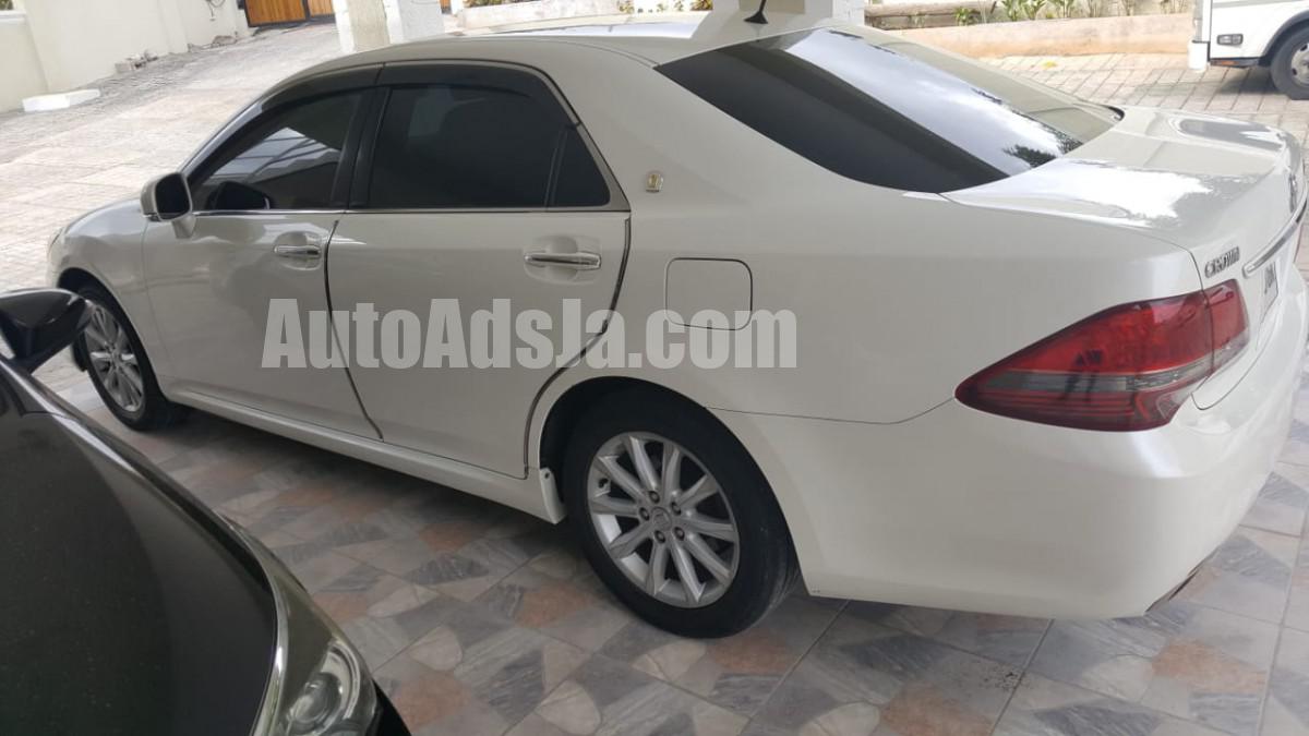 2008 Toyota Crown