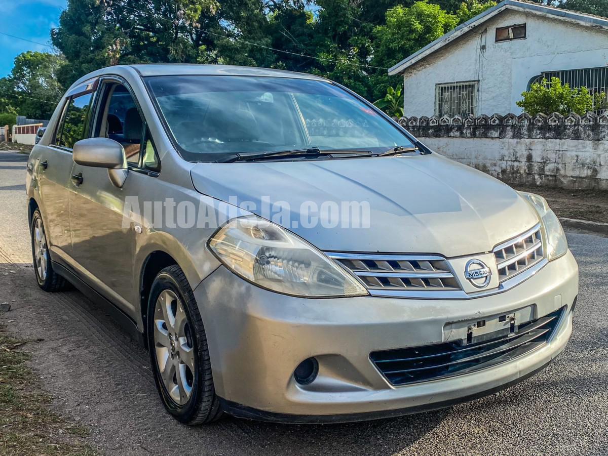 2008 Nissan tiida
