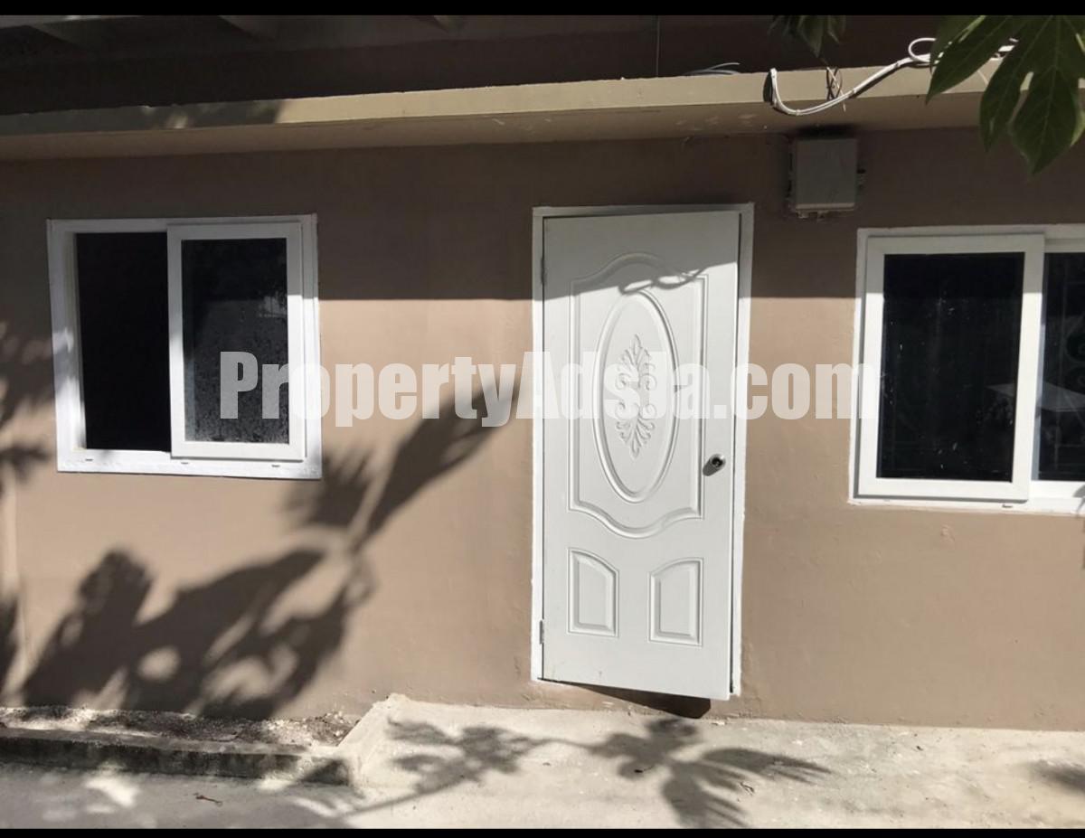 2 bed House For Rent in Havendale, Kingston / St. Andrew, Jamaica