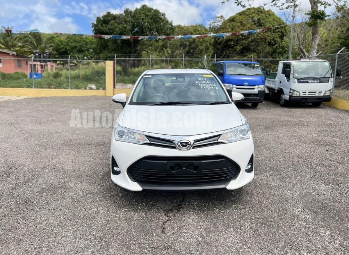2017 Toyota AXIO