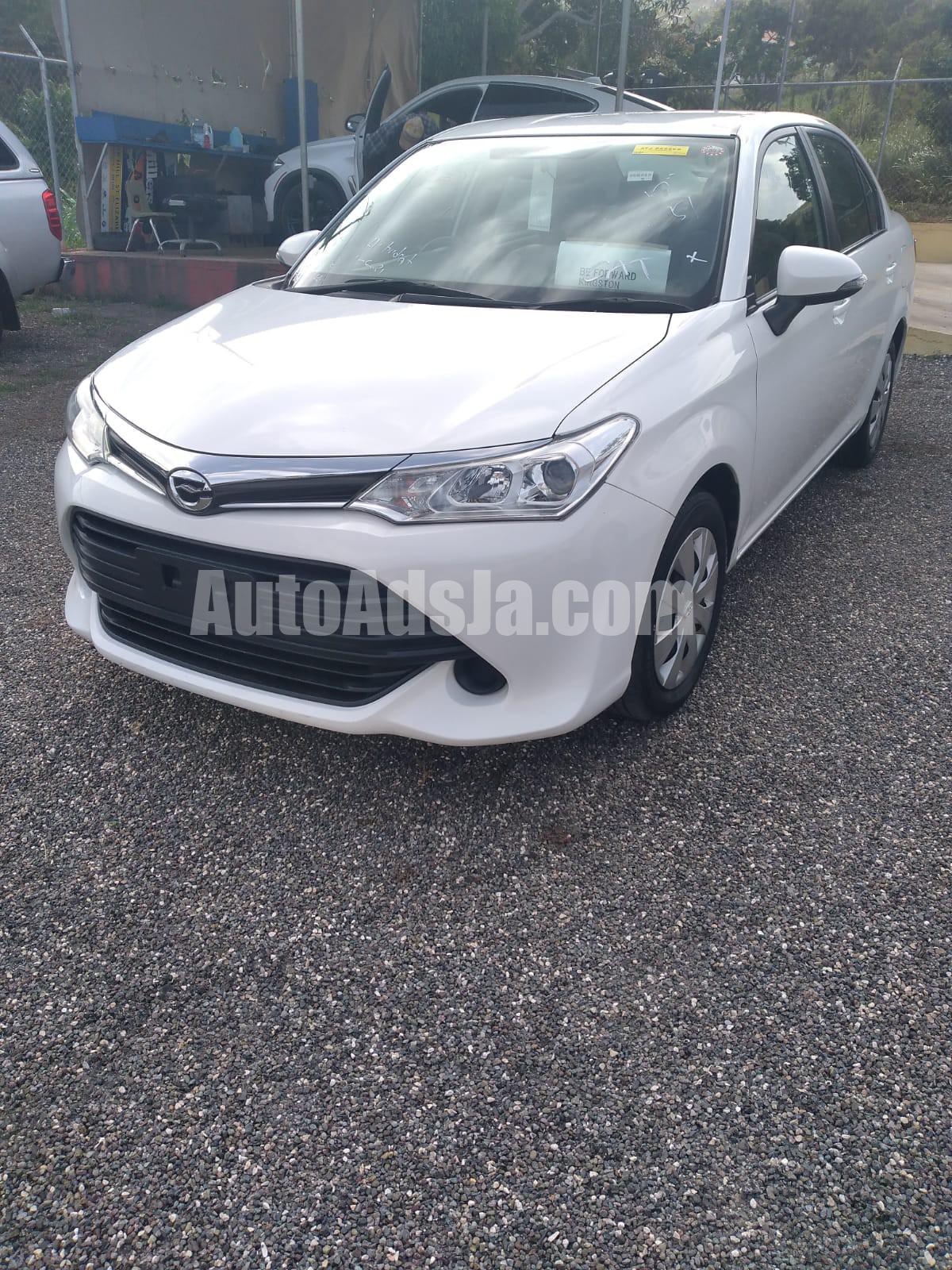 2017 Toyota AXIO