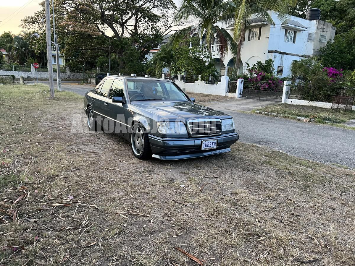 1995 Mercedes Benz E280