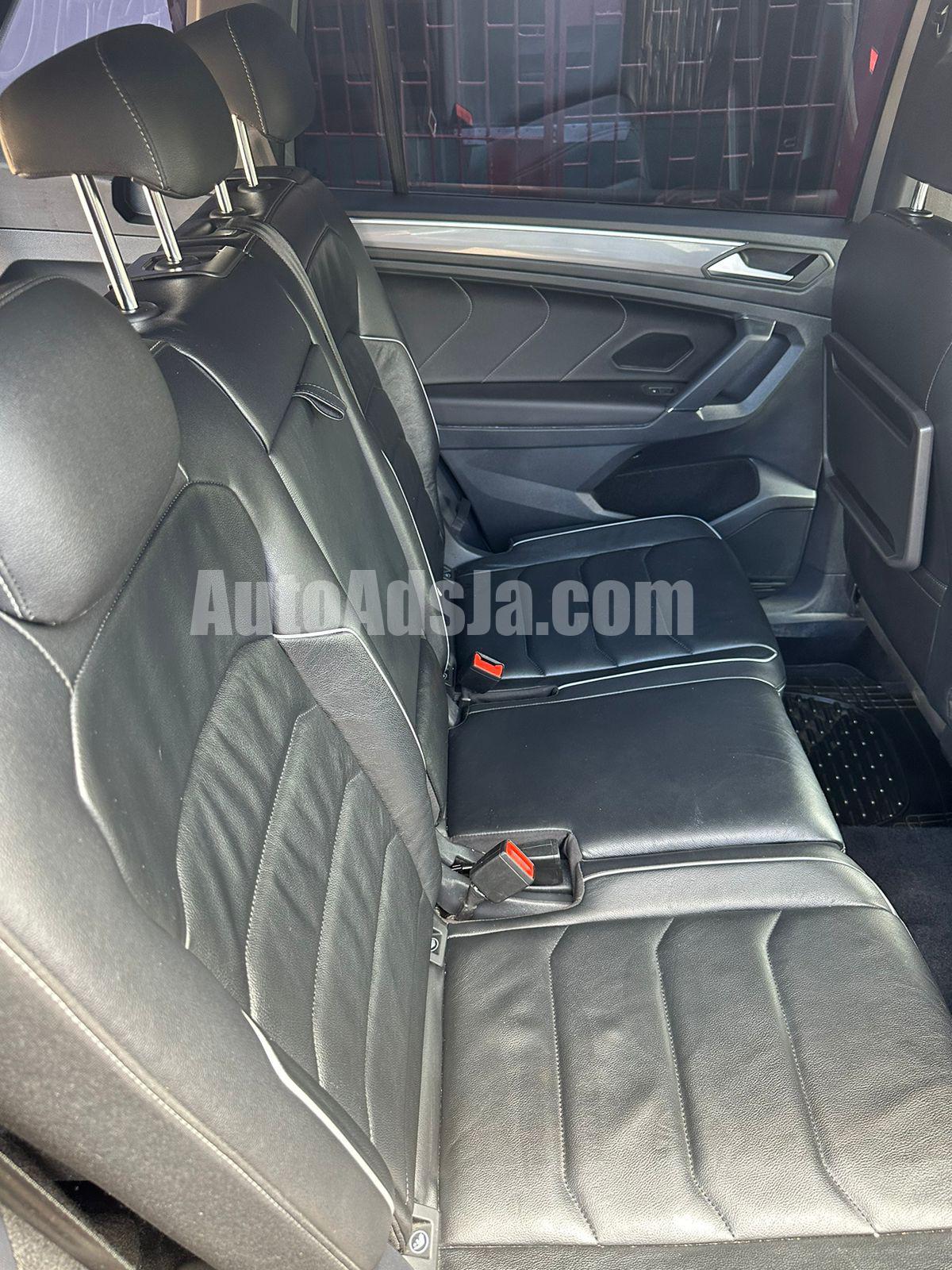 2020 Volkswagen Tiguan R Line