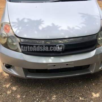 2004 Honda Stream