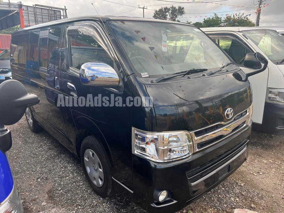 2013 Toyota HIACE SUPER GL