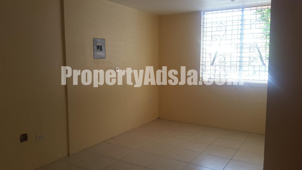 Studio Apartment For Rent in Mona Kgn 6, Kingston / St. Andrew, Jamaica