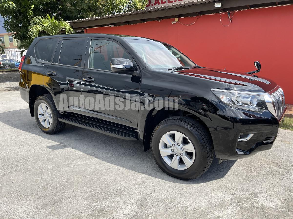 2022 Toyota Prado