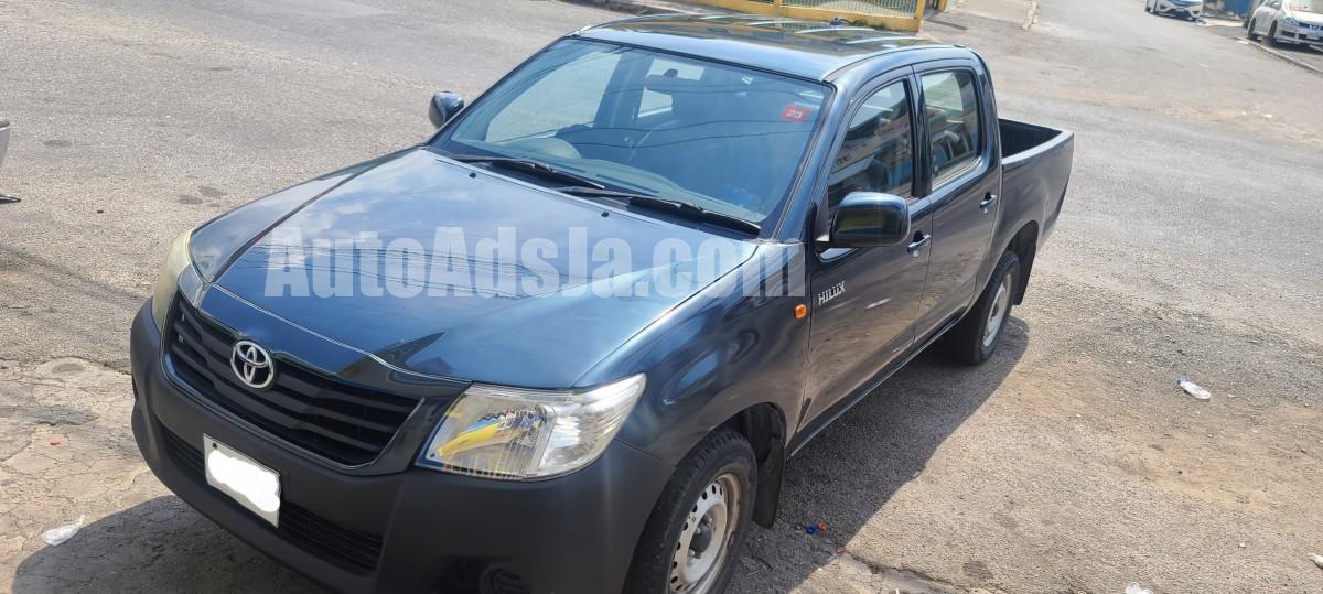 2013 Toyota Hilux