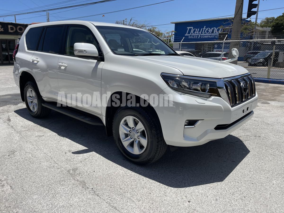 2023 Toyota Land Cruiser Prado