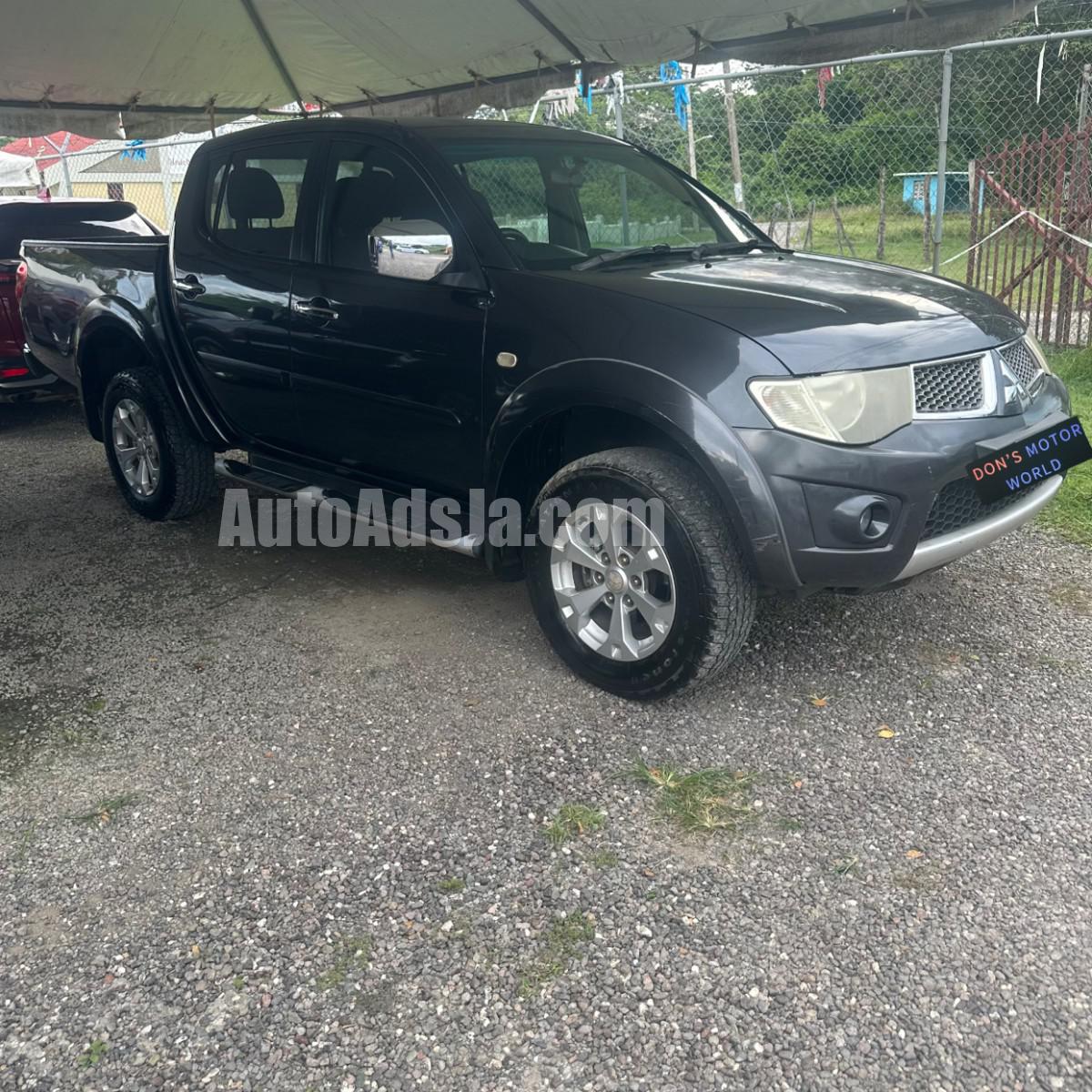 2014 Mitsubishi L200