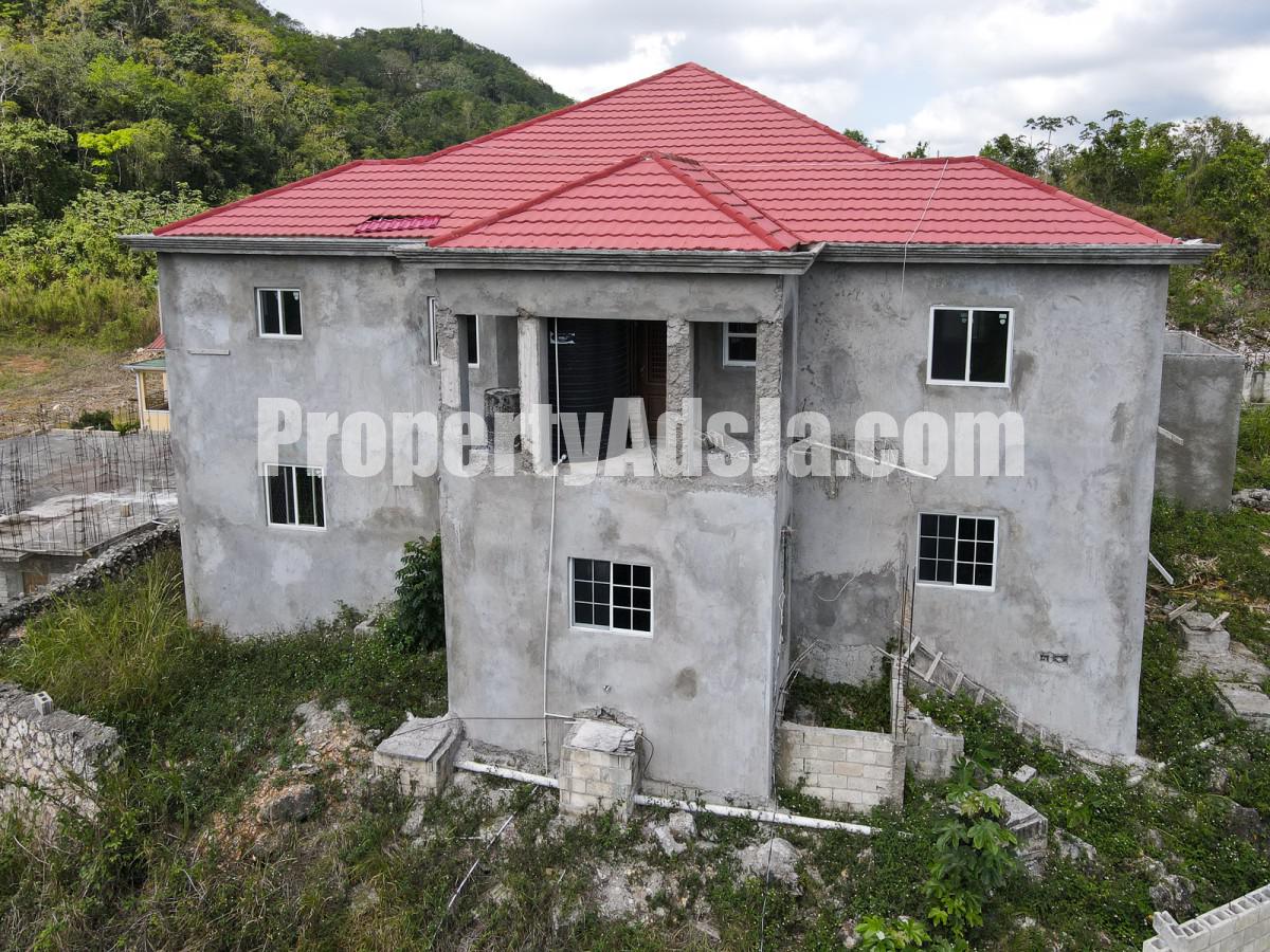5 bed House For Sale in Coopers Hill, Kingston / St. Andrew, Jamaica