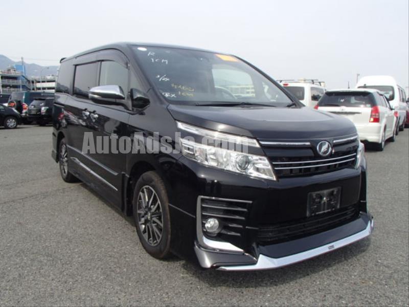 2016 Toyota Voxy ZS Kirameki 3