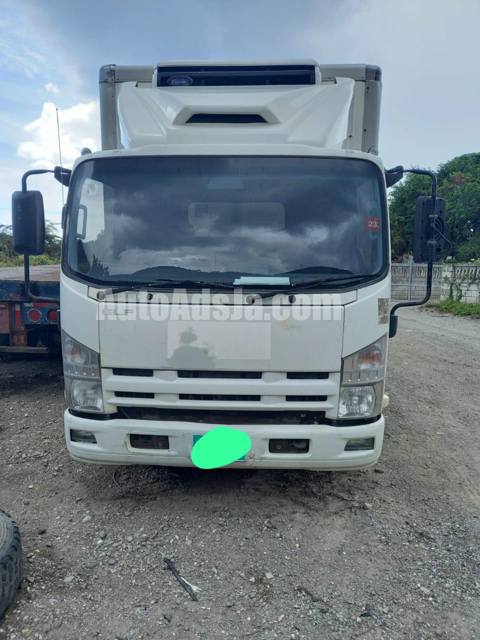 2013 Isuzu Forward