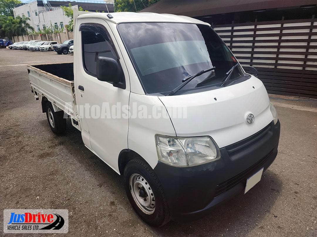 2013 Toyota Townace