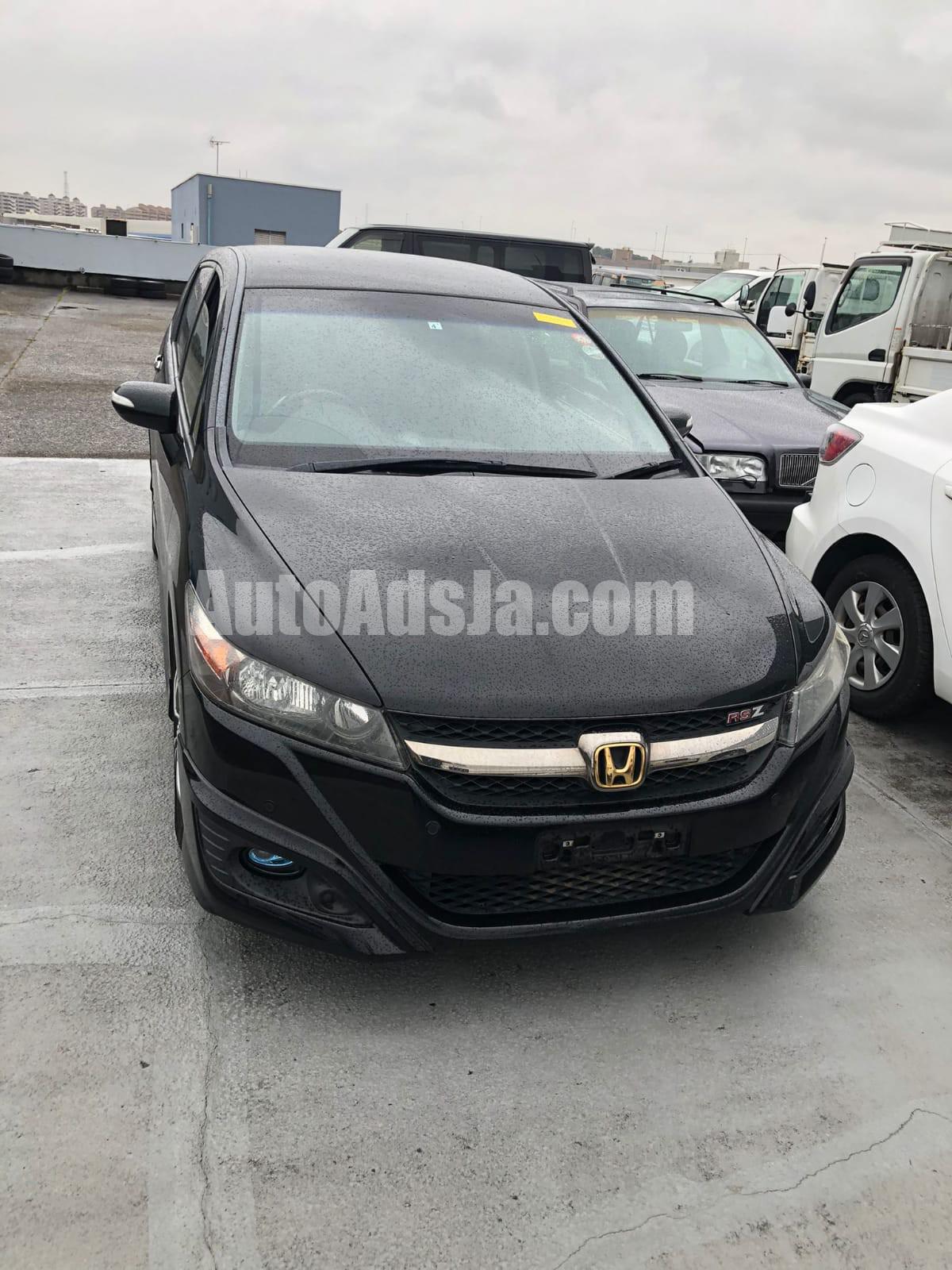 2013 Honda Stream rsz