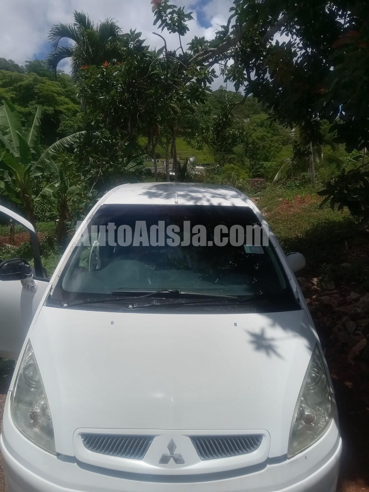 2003 Mitsubishi Colt