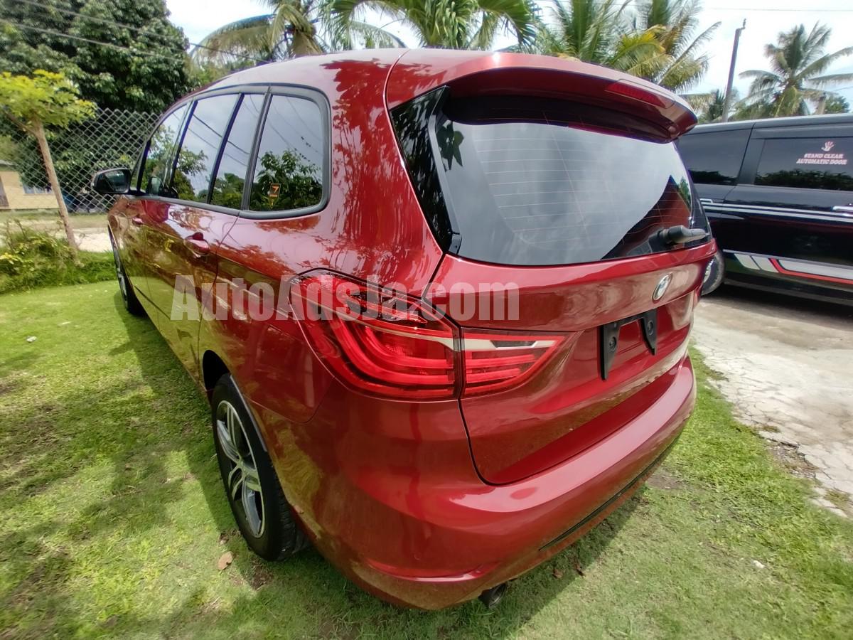 2015 BMW 220i